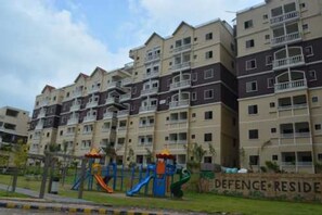 ATM/banking on site - furnished  apartment in DHA2 Islamabad (Islamabad)
