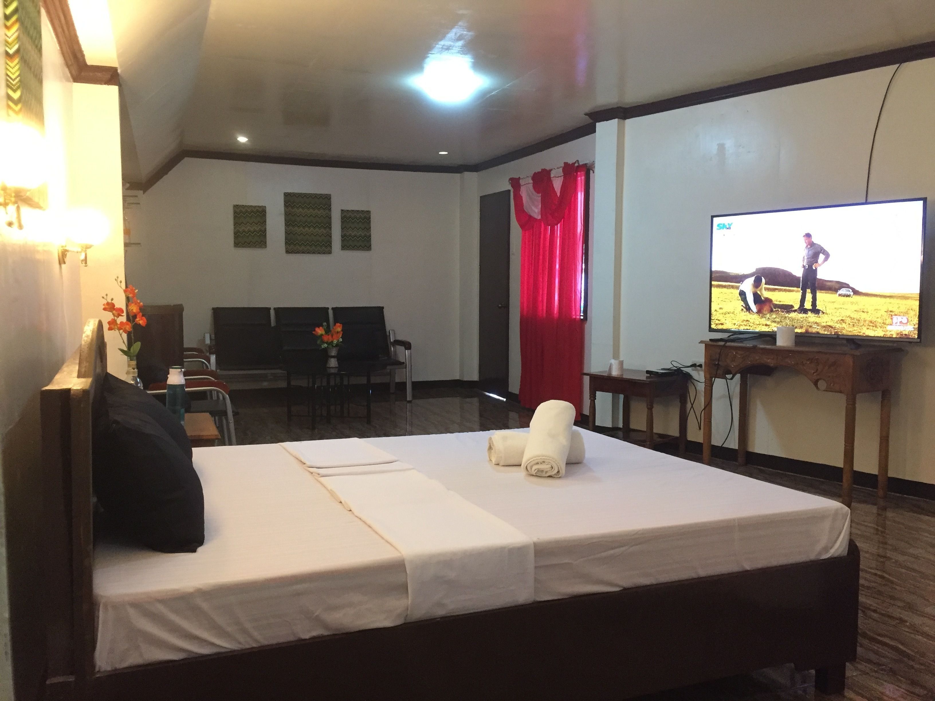 Owner Suite Room | Living area