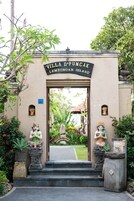 Fachada de la propiedad