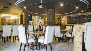 Khu tổ chức đại tiệc ngoài trời