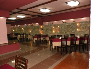 Restaurant - EcoRest Likani Palace (Borjomi)