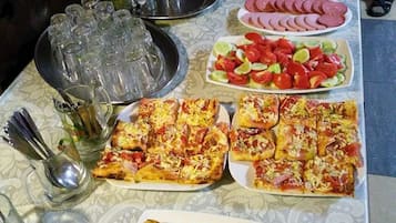 Desayuno continental todos los días (con cargo)