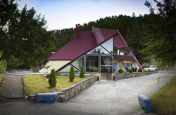 Exterior - EcoRest Likani Palace (Borjomi)