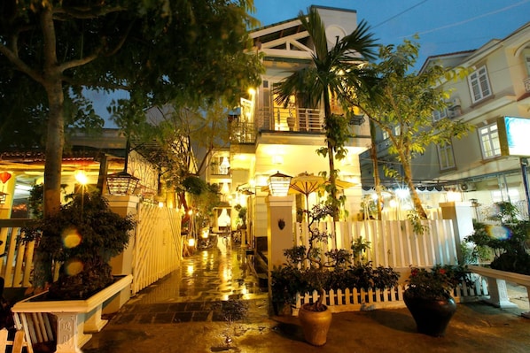 Exterior - Gia Vien Homestay (Da Nang)