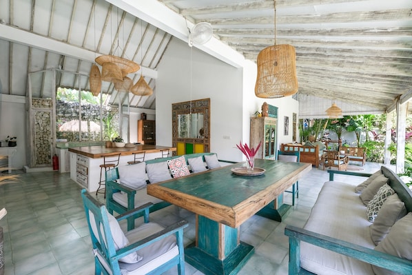 Villa superior, 3 habitaciones | Comedor