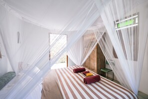 Superior Villa, 3 Bedrooms | In-room safe, desk, laptop workspace, iron/ironing board - Villa Papaya (Pecatu)