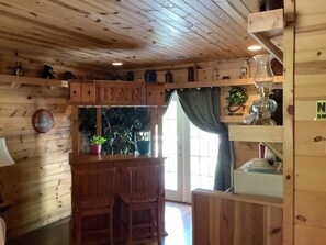 Studio Suite, Big Whiskey | Living area