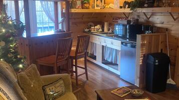 Studio Suite, Big Whiskey | Living area