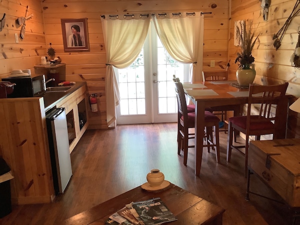 Nacoochee Valley Lodge - Helen, GA