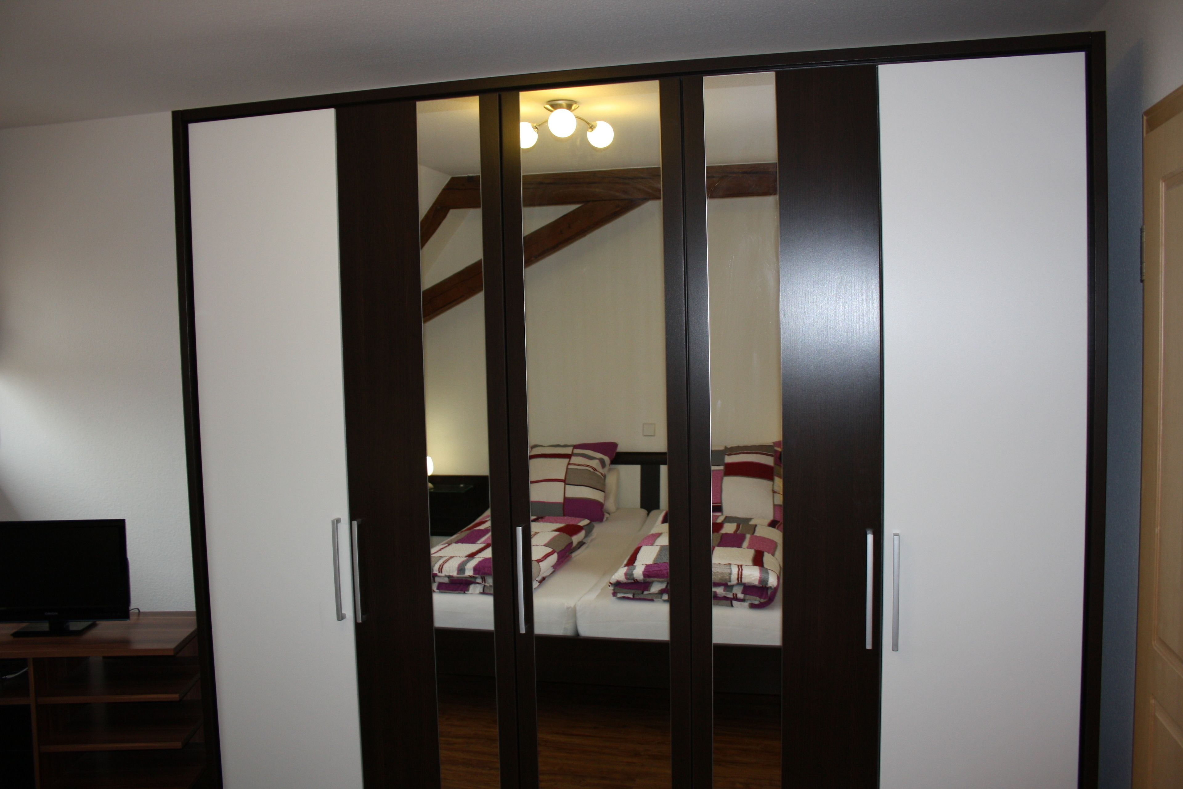 loft, non smoking, refrigerator & microwave | room amenity