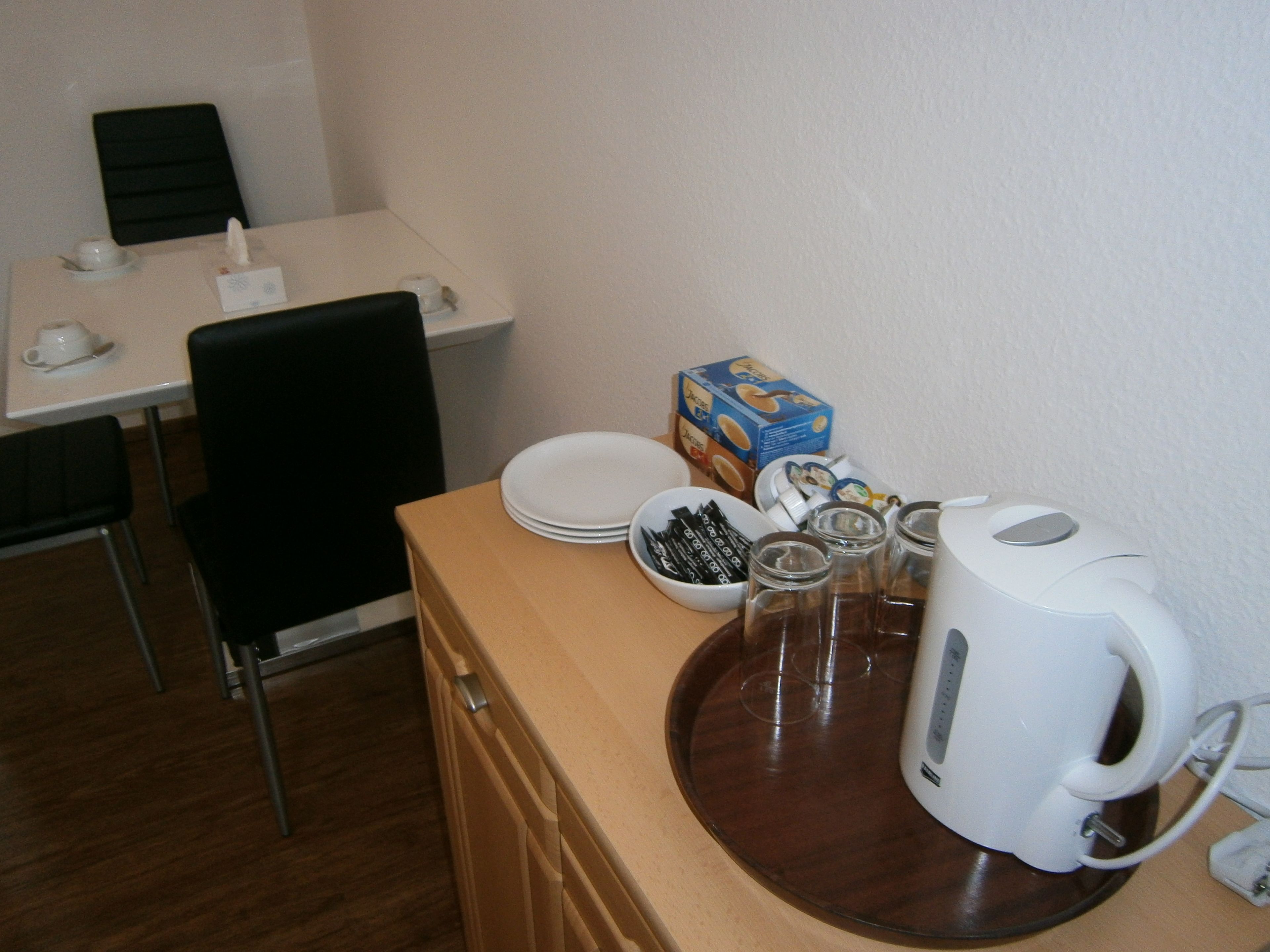 comfort triple room, non smoking, private bathroom | coffee and/or coffee maker