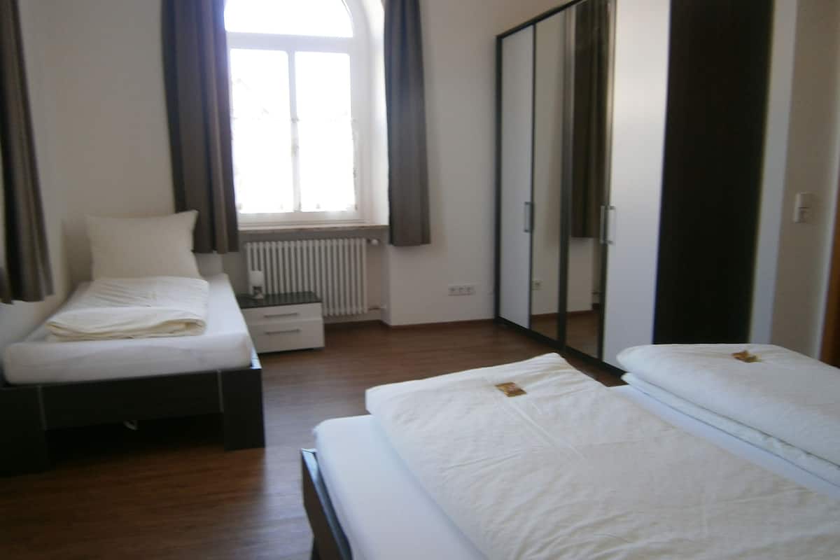 Deluxe Apartment, Non Smoking, Kitchen | 1 bedroom, soundproofing, cots/infant beds, rollaway beds