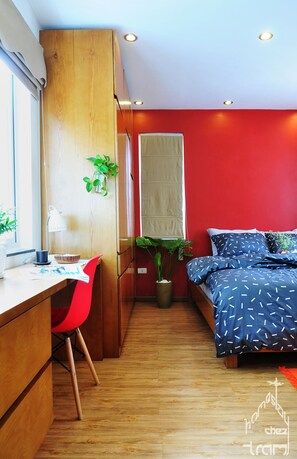 1 chambre, espace de travail pour ordinateur portable