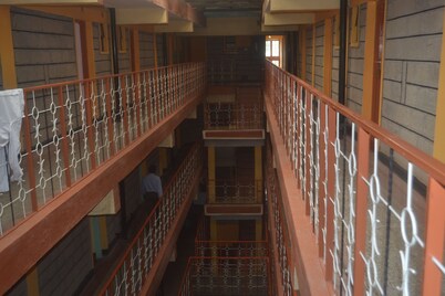 马  德里欧公园景观酒店