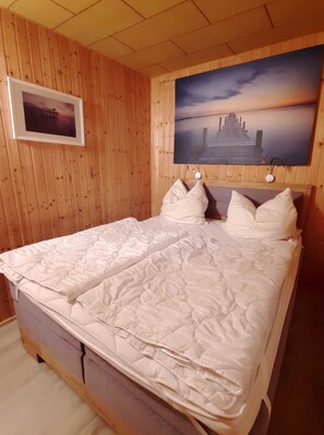 Unclassified image, 5 of 16, button