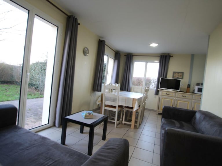 Maison Familiale 8 Pers. Avec Jardin Clos Près Des Dunes, Animaux Acceptés - Surtainville - Les Pieux