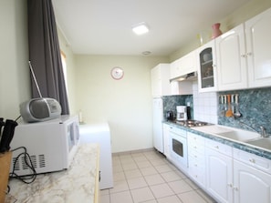 Refrigerador, microondas y lavavajillas 
