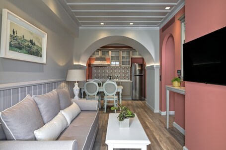 Estia Boutique Apartments - Image 16