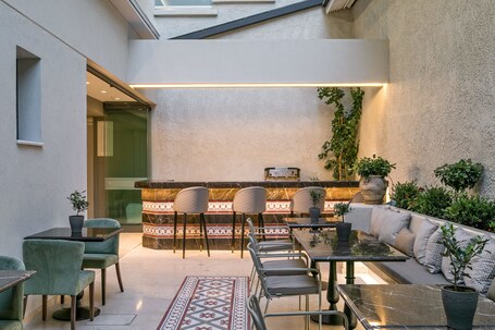 Estia Boutique Apartments - Image 24