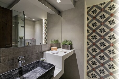 Estia Boutique Apartments - Image 40