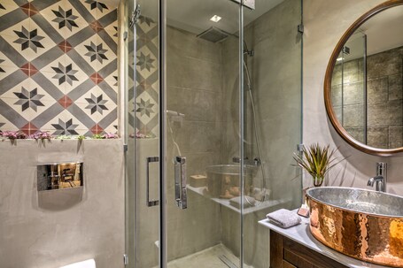 Estia Boutique Apartments - Image 70