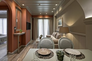 Superior Apartment, 2 Bedrooms | In-room dining