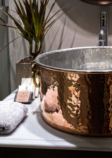 Estia Boutique Apartments - Image 13