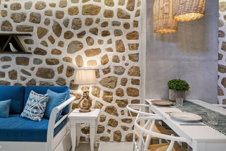 Estia Boutique Apartments - Image 17