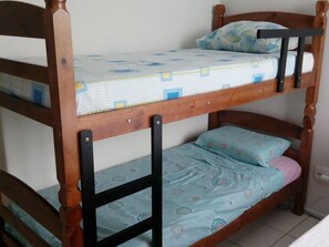 Departamento estándar, 1 habitación, vista a la playa | 1 habitación y ropa de cama de alta calidad 