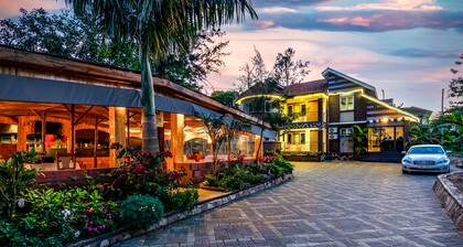 Saffron Beach Bistro & Cottages