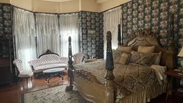 Exclusive Suite, 2 Bedrooms (Major's Quaters) | Iron/ironing board, free WiFi, bed sheets
