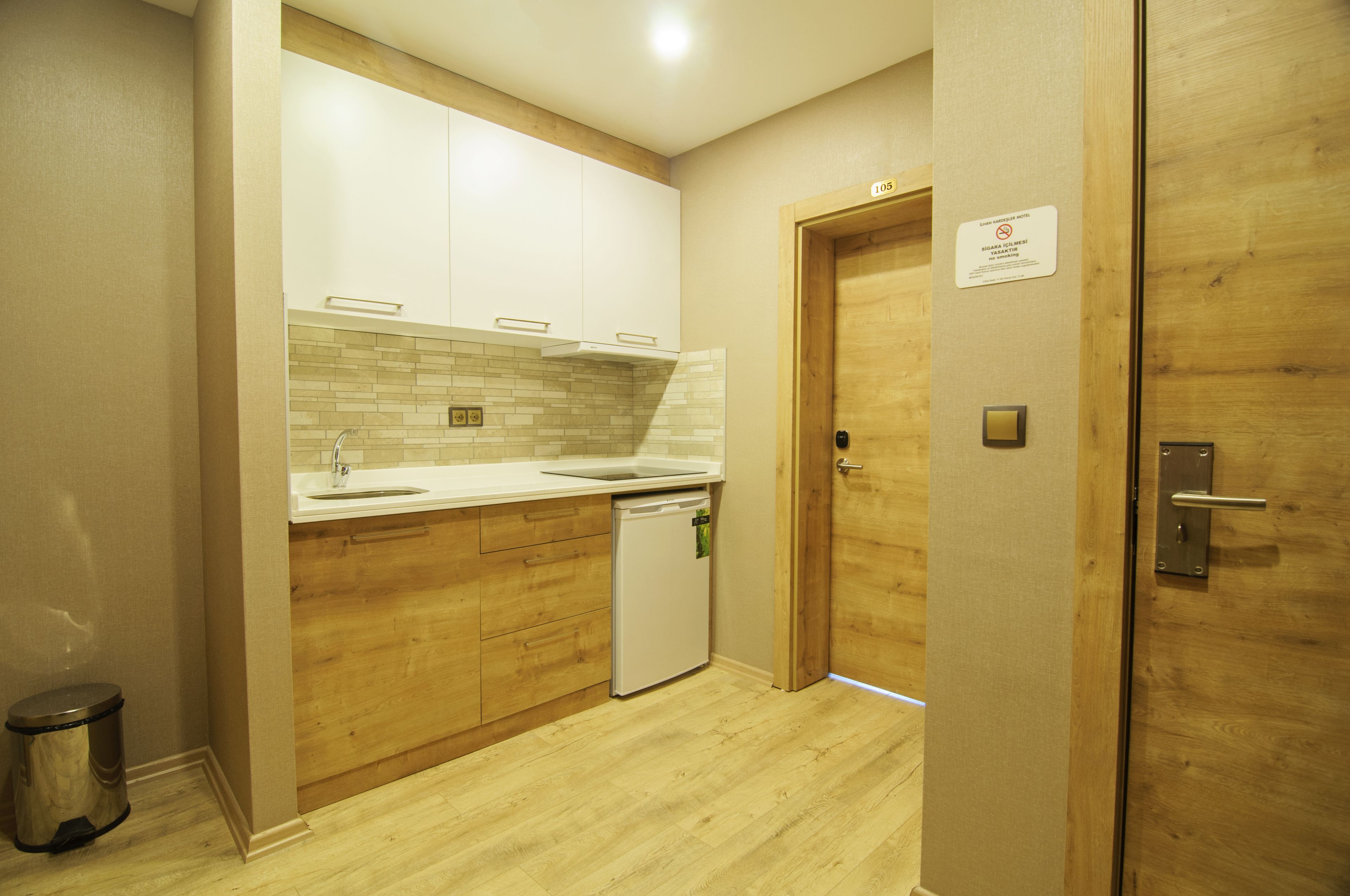 mini-fridge, cookware/dishes/utensils