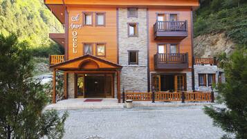 Fachada da propriedade