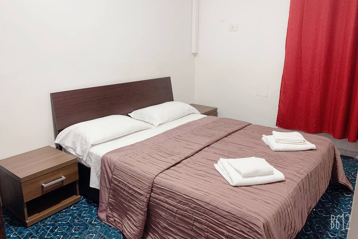 Deluxe Room, 1 Double Bed | In-room safe, desk, rollaway beds (surcharge), WiFi (free)