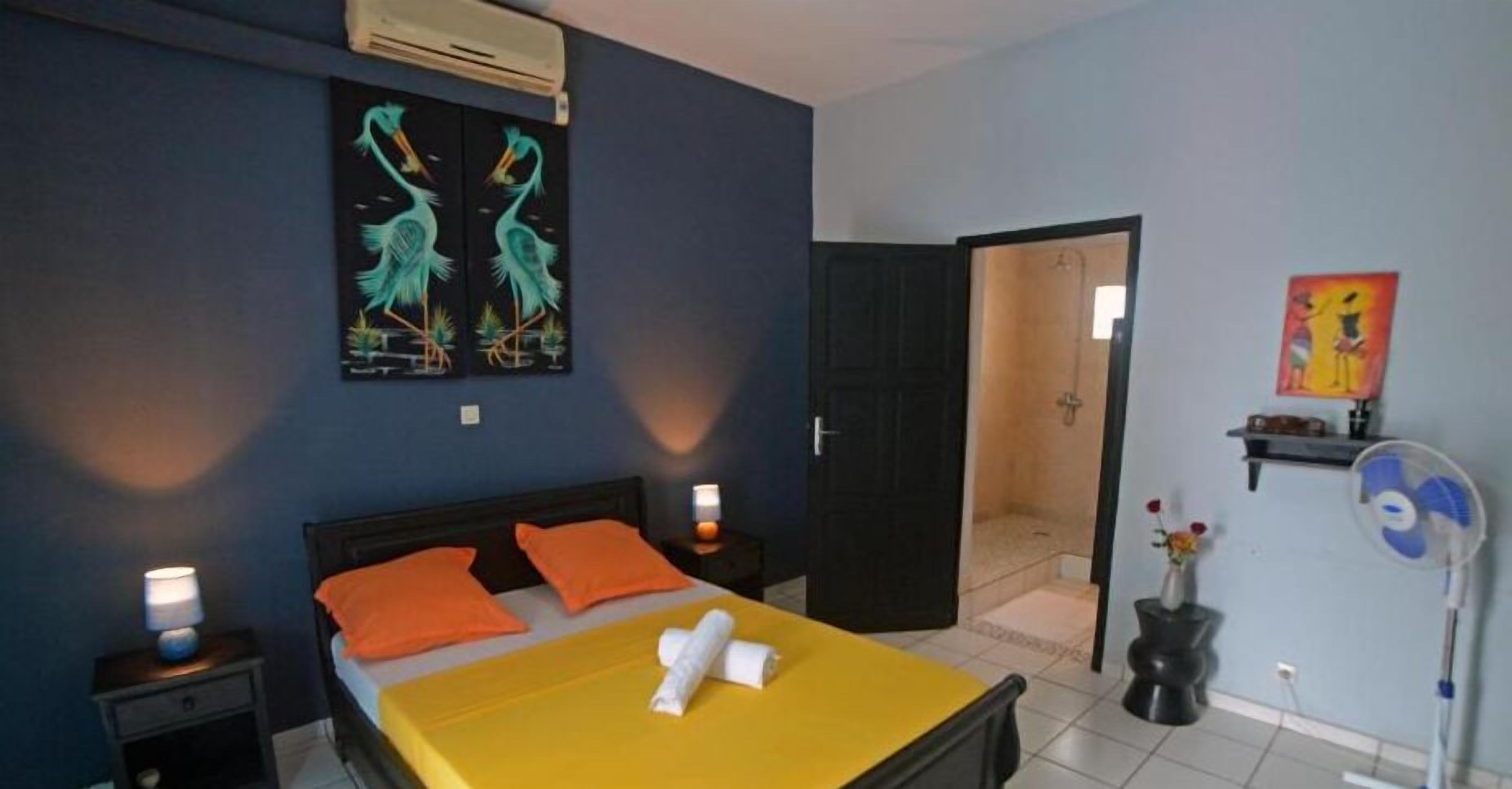 Individuelt dekorert, individuelt innredet og skrivebord