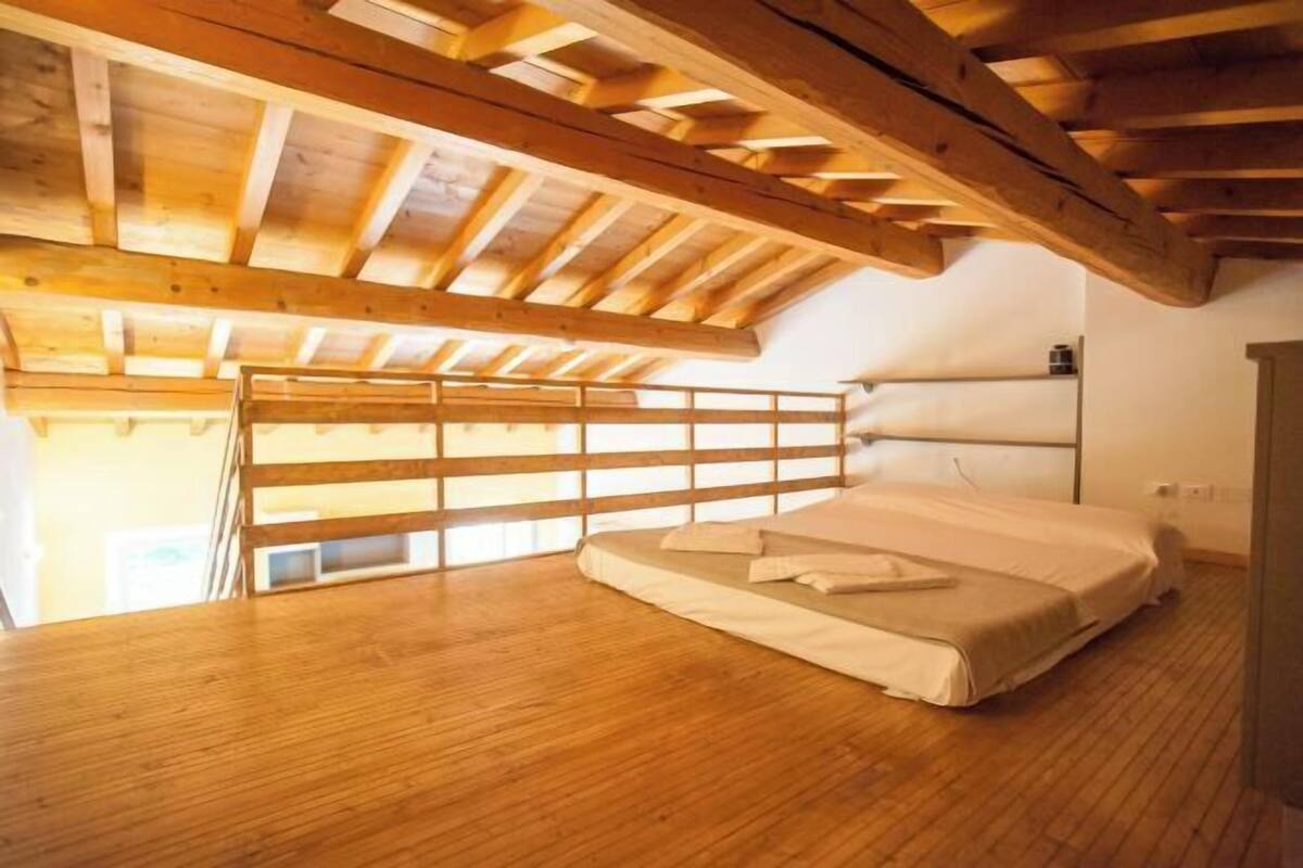 Egyptian cotton sheets, premium bedding, down comforters