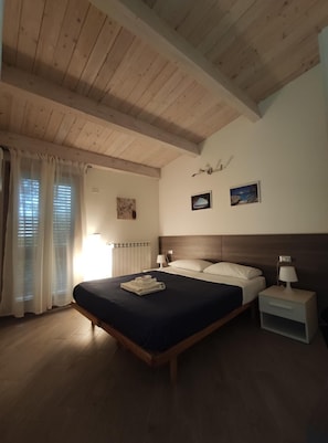 Desk, rollaway beds, free WiFi, bed sheets