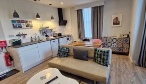 Két bảo mật tại phòng, bàn, bàn ủi/dụng cụ ủi quần áo 