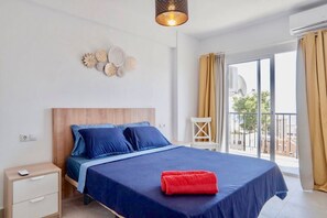 1 dormitorio, tabla de planchar con plancha, Internet y ropa de cama