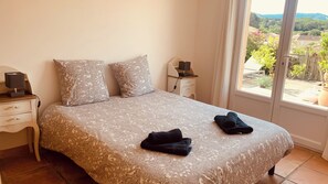 2 habitaciones, tabla de planchar con plancha y wifi gratis