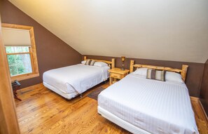 6 bedrooms, iron/ironing board, free WiFi, bed sheets - Peninsula Lodge Fish Creek (Gibraltar)