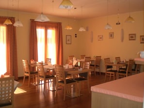 Nhà hàng