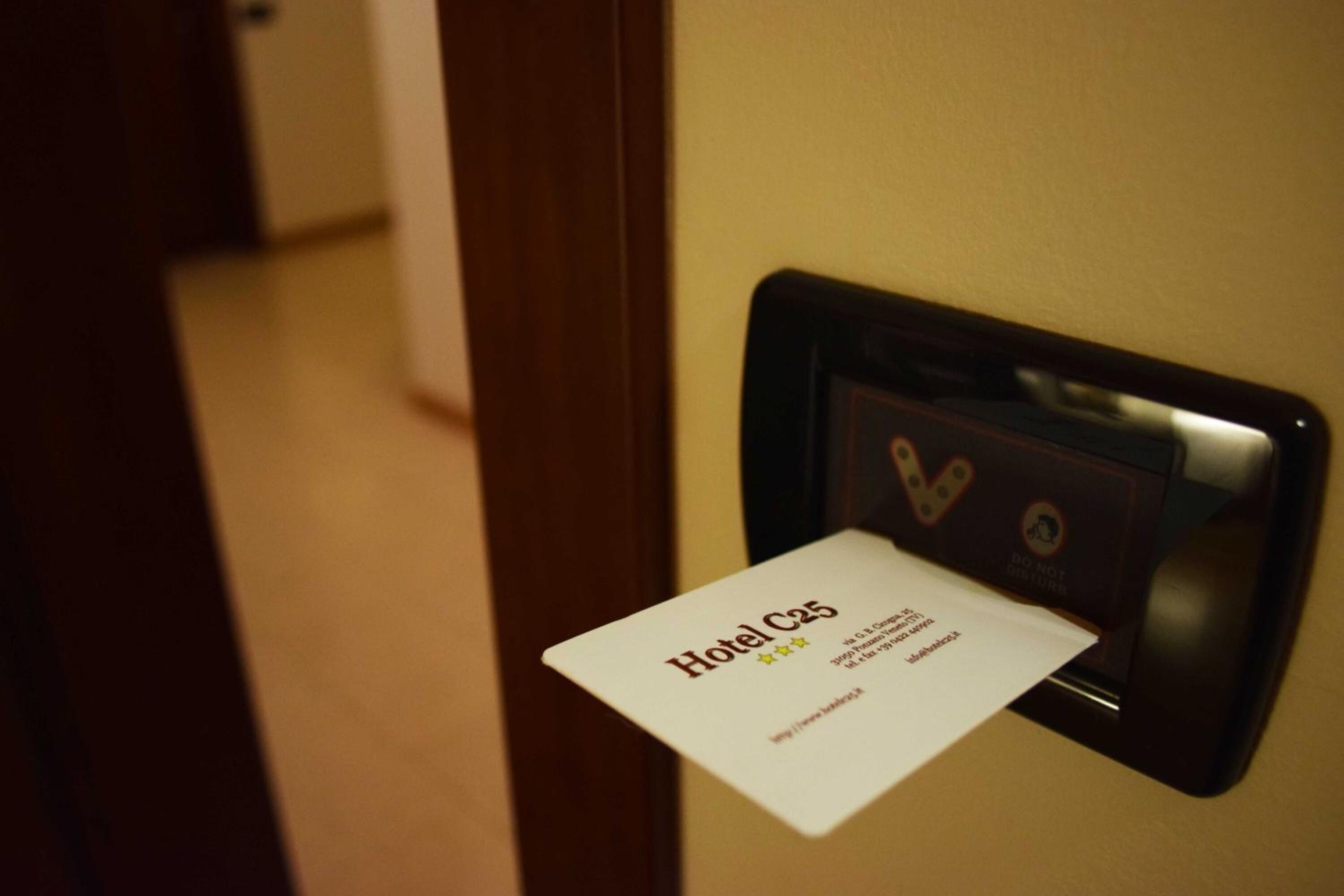 minibar, in-room safe, individually decorated, desk