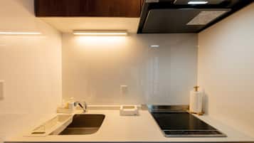 Basic House, 2 Bedrooms, 2 Bathrooms, Beachside | Private kitchen