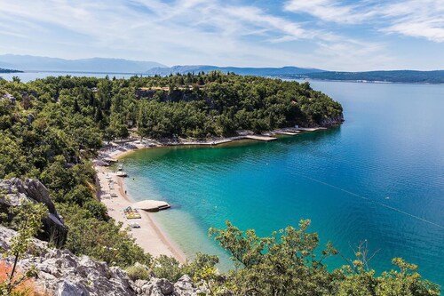 Villa in Dramalj, family friendly, pool, close to the beach