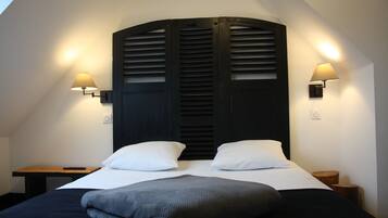 3 slaapkamers, een strijkplank/strijkijzer, reisbedje, gratis wifi