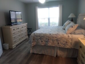 2 bedrooms, iron/ironing board, free WiFi, bed sheets - Ground Floor 2BR/2BA Golf View Condo (Calabash)
