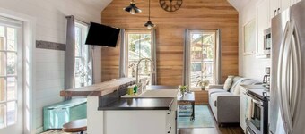 Island Retreat - Great for Large Groups