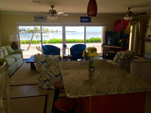 WOW!   PRIVATE POOL, OCEAN FRONT,  & DOCK Sister house next-door VRBO#1034656