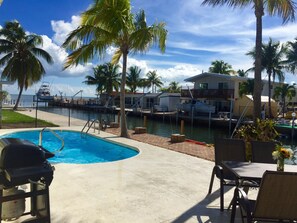 Pool - WOW!   PRIVATE POOL, OCEAN FRONT,  & DOCK Sister house next-door VRBO#1034656 (Marathon)